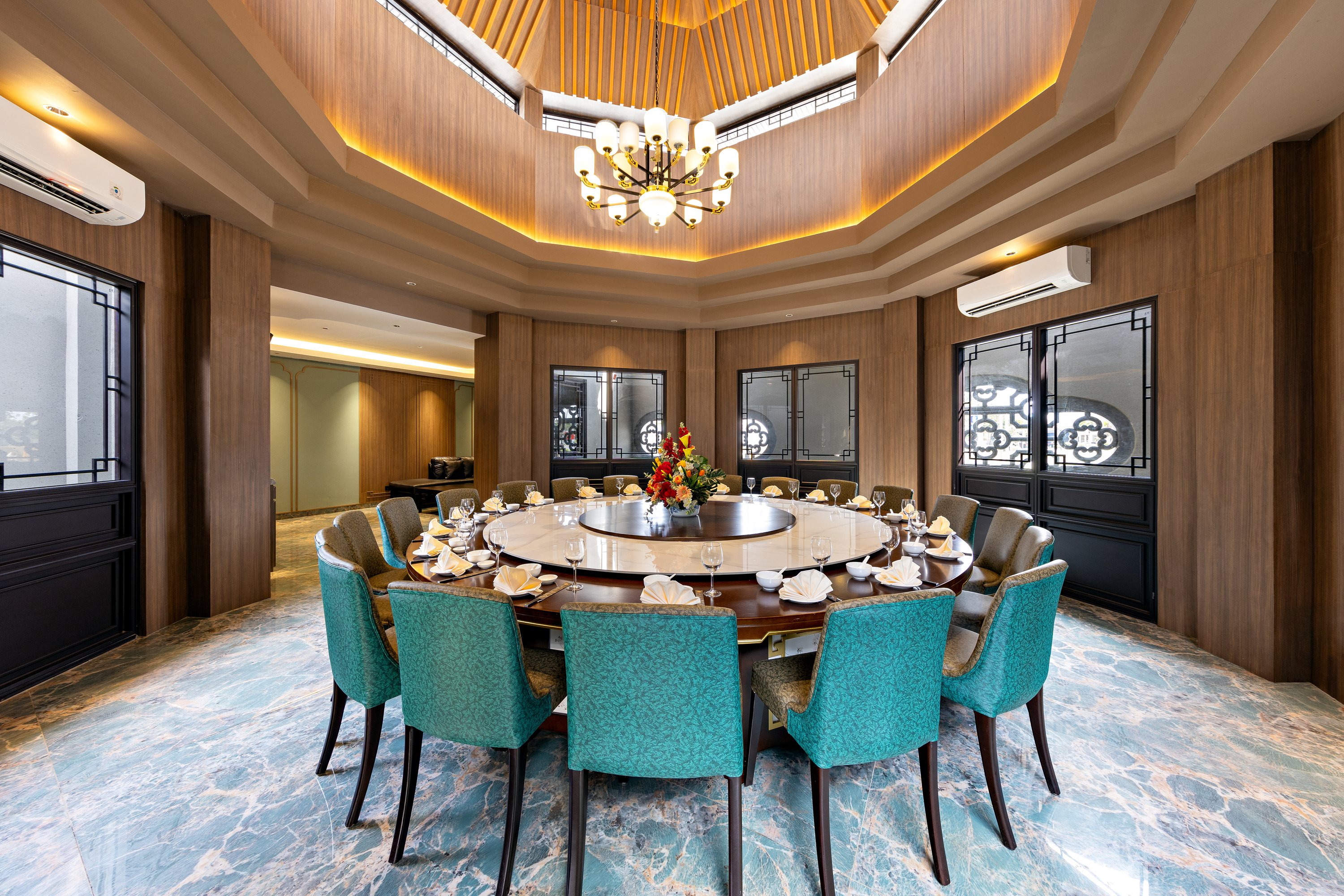 Angke Pagoda ( 1 meja / 20 pax )