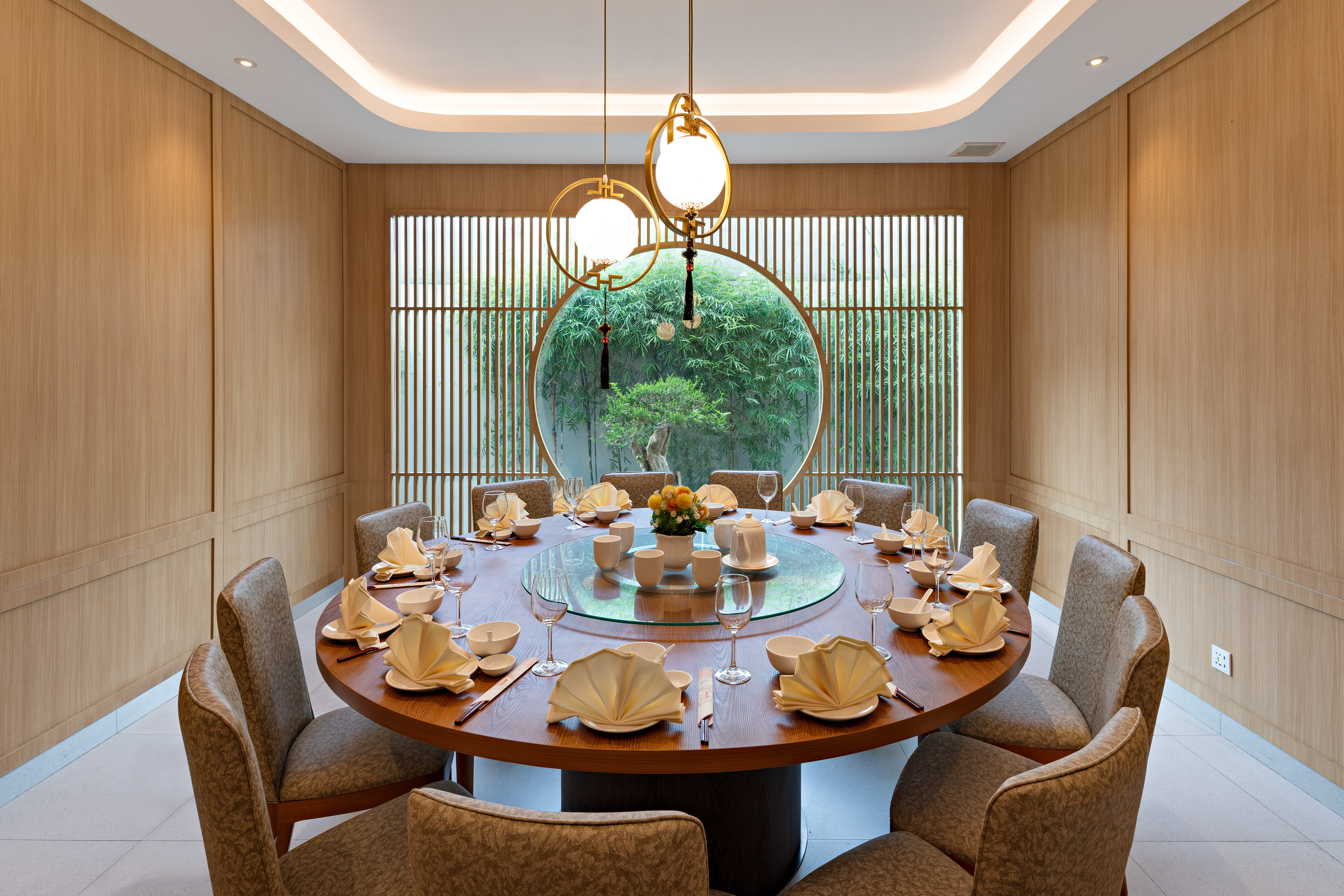 Angke VIP 2 ( 1 meja / 10 pax )