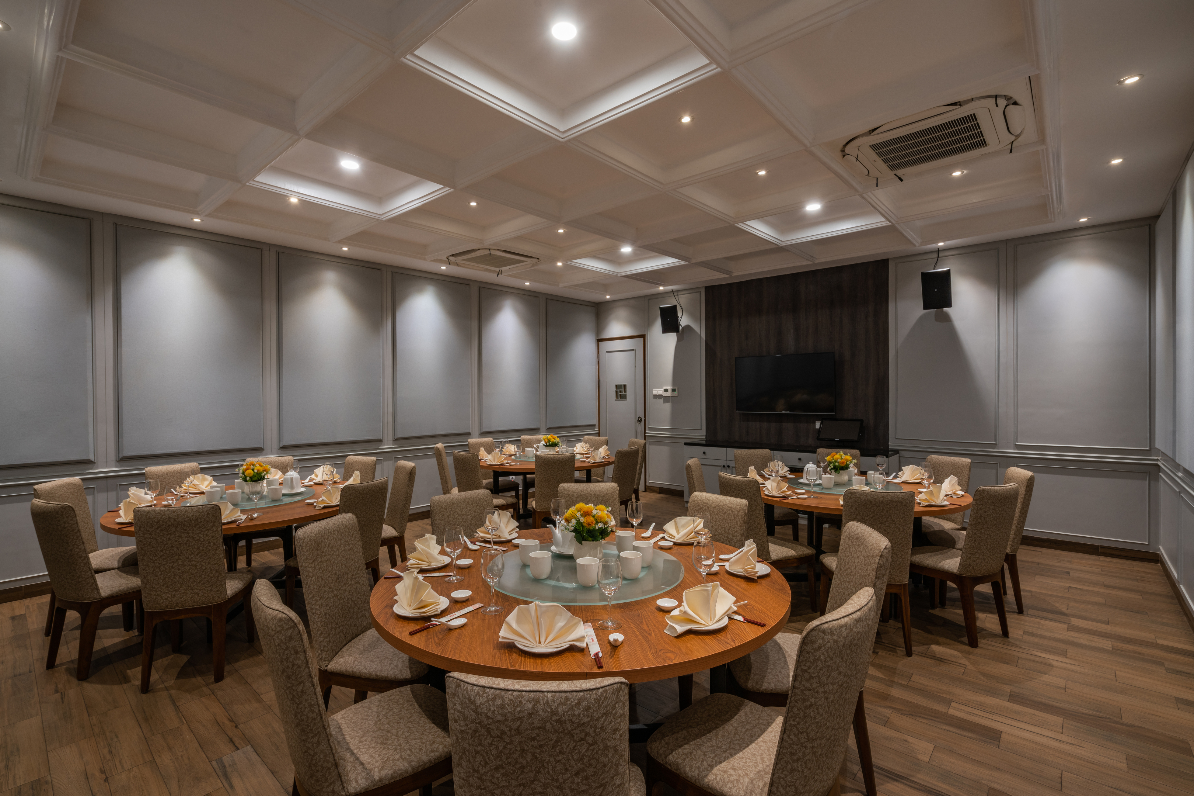 Angke VIP 7 ( 4 meja / 40 pax )