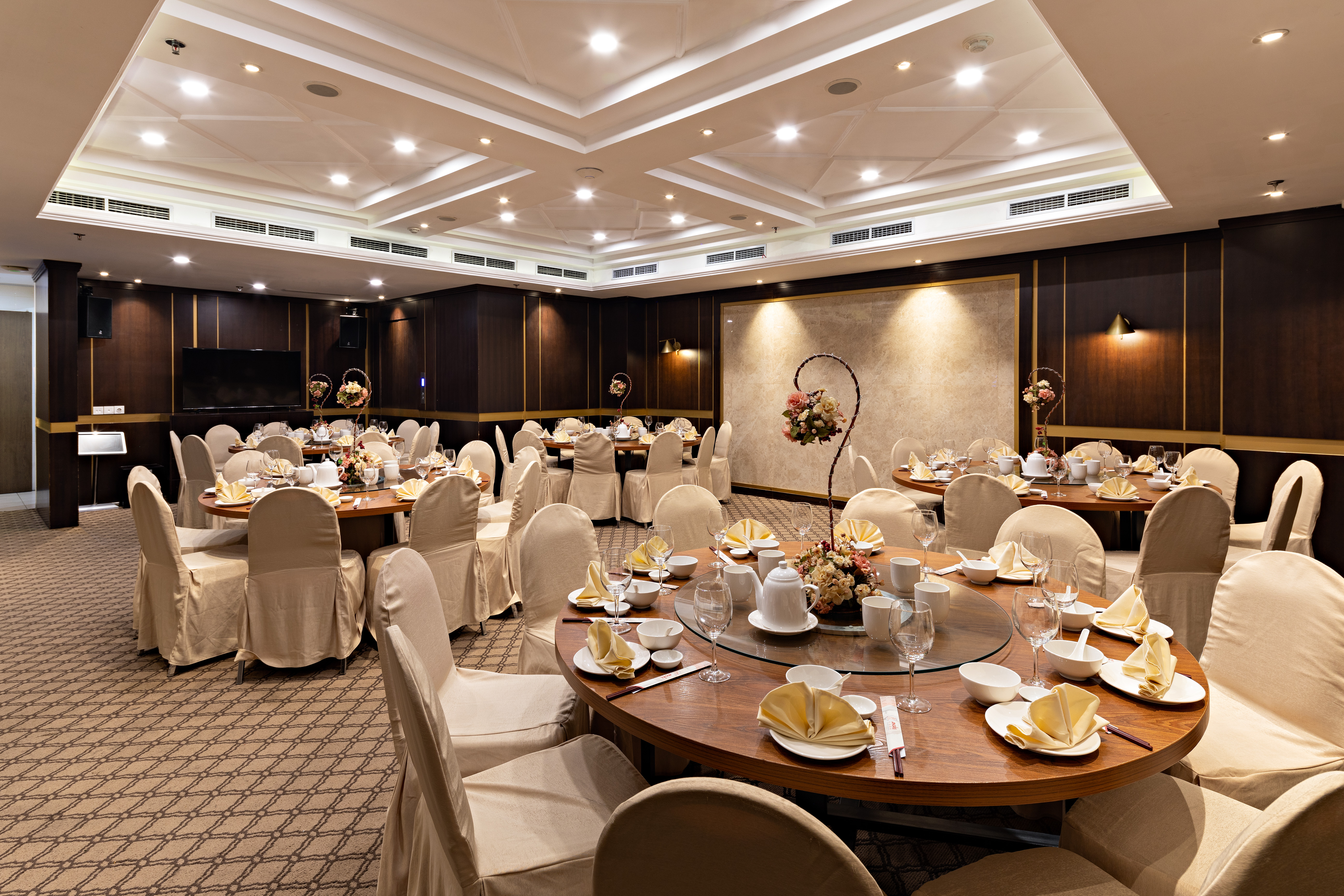 Angke VIP Lt 6 ( 5 meja / 50 pax )