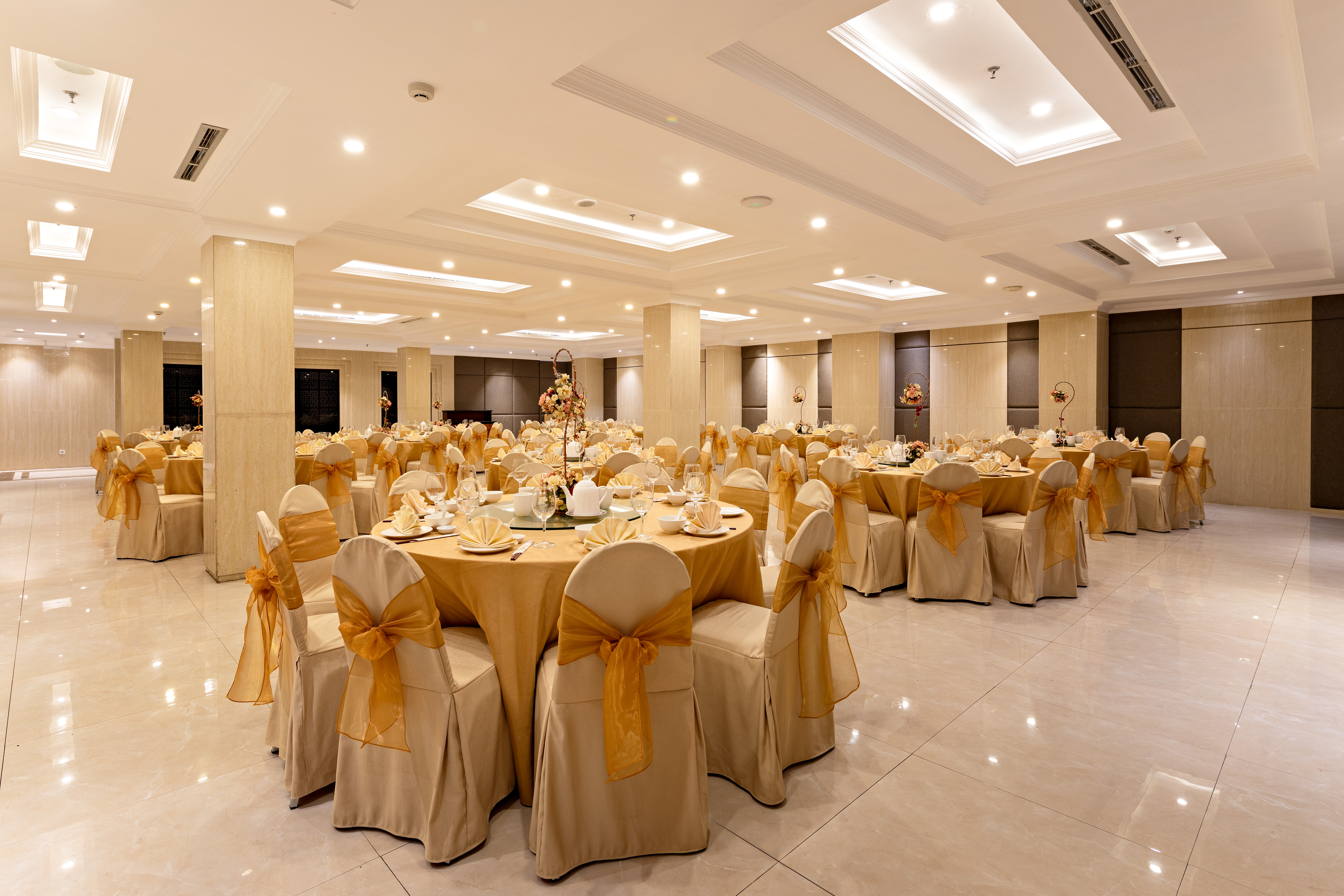 Angke Venue Lt 4 ( 12 meja / 120 pax )