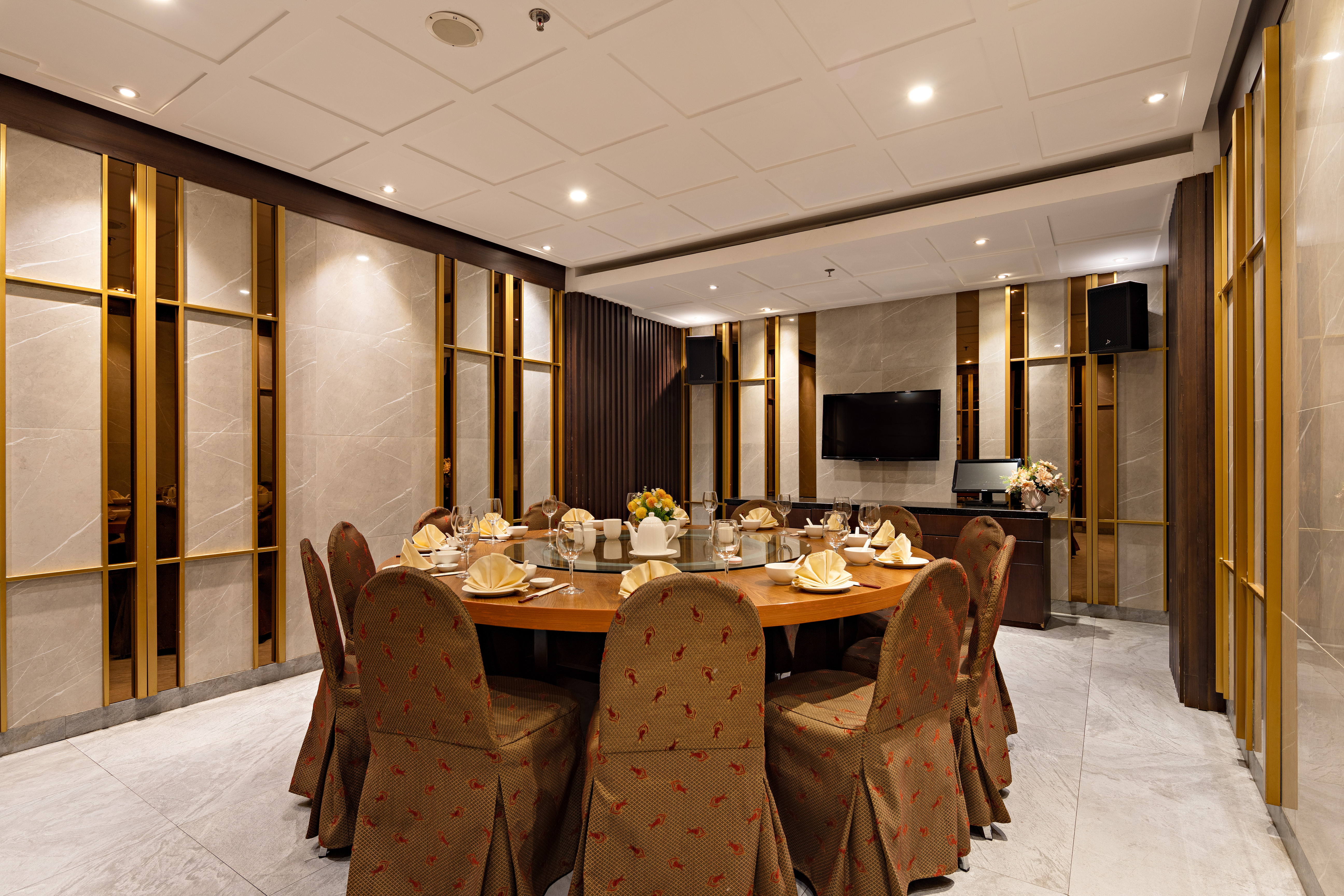 Angke VIP 1 ( 1 meja / 14 pax )