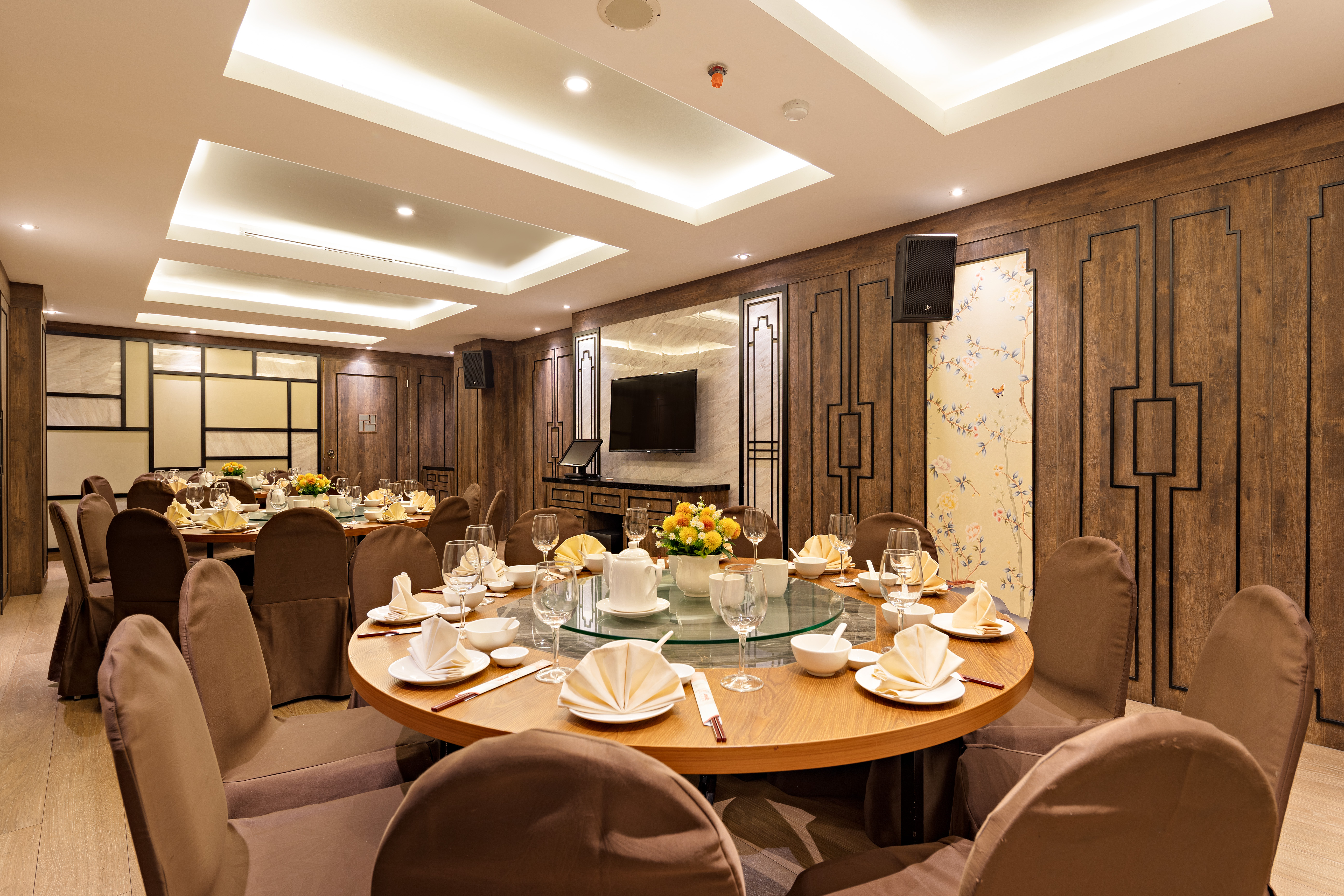 Angke VIP 2 ( 3 meja / 30 pax )