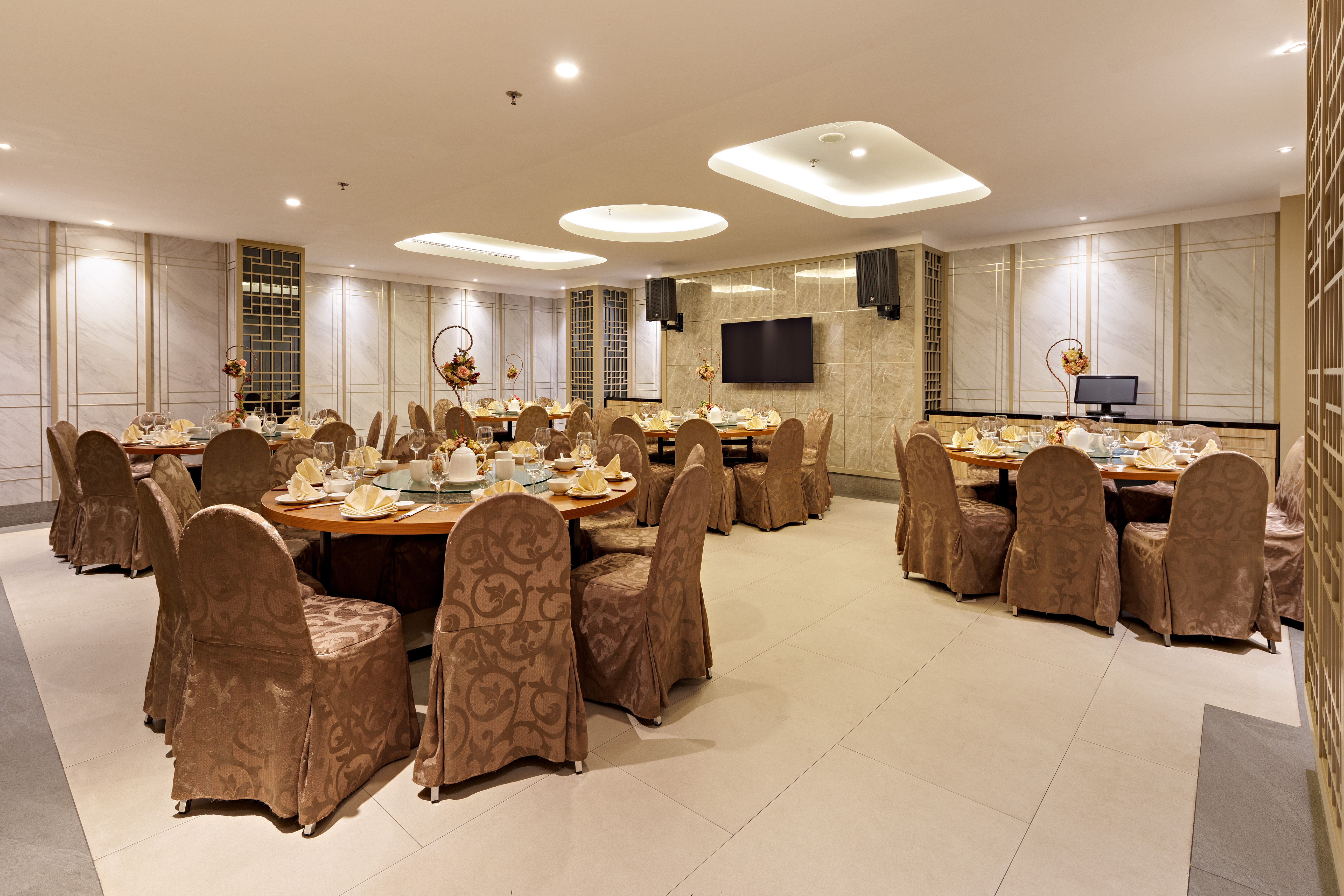 Angke VIP 5 ( 5 meja / 50 pax )