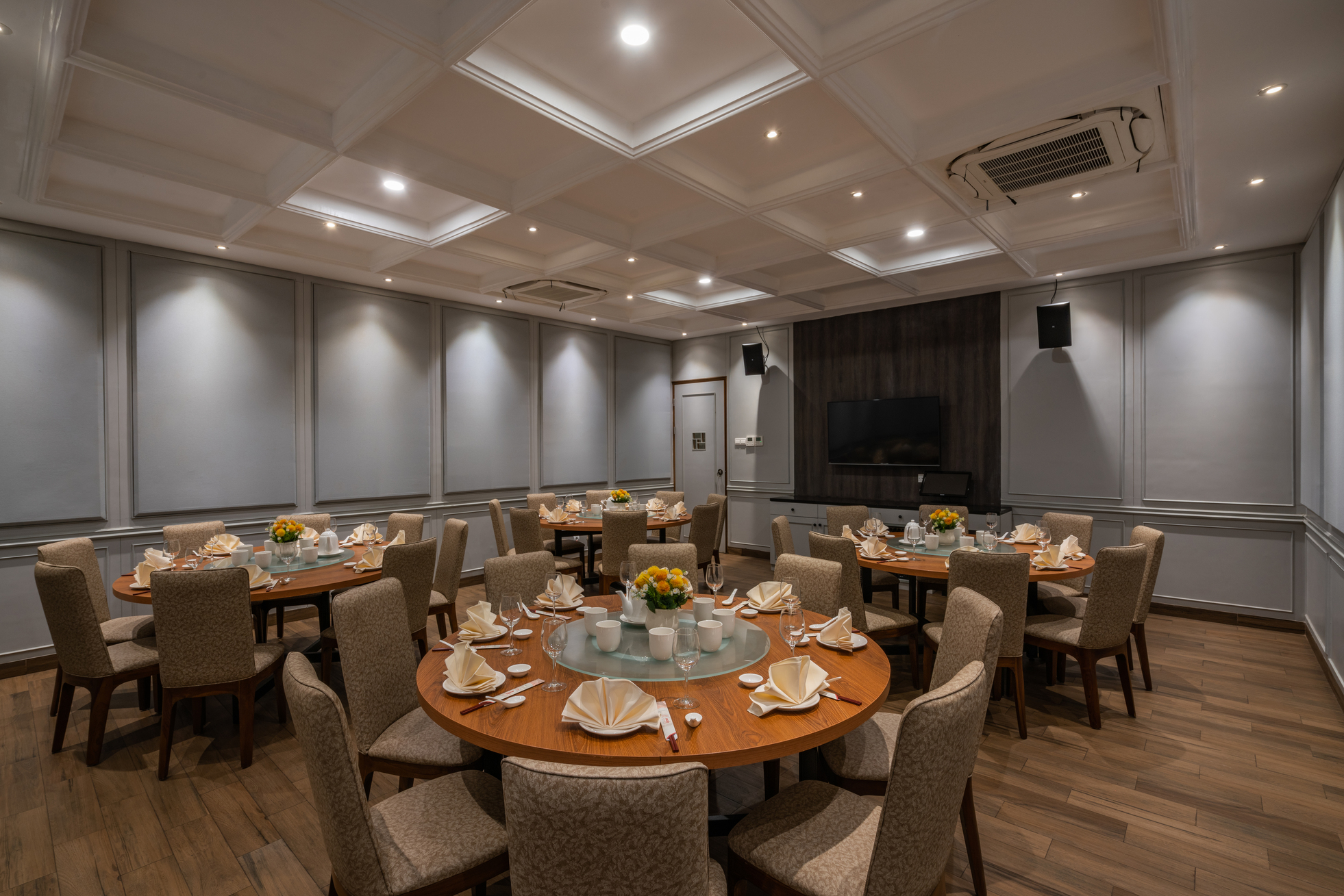 Angke VIP 7 ( 4 meja / 40 pax )