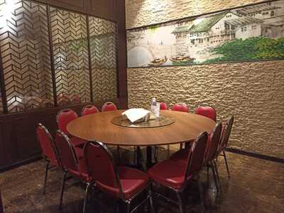 Angke Semi VIP ( 1 meja / 12 pax )