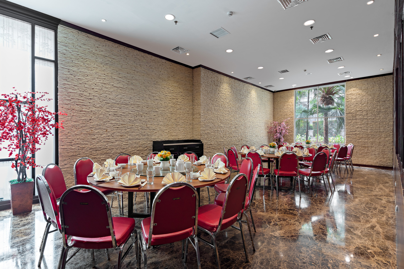 Angke VIP room ( 3 meja / 30 pax )