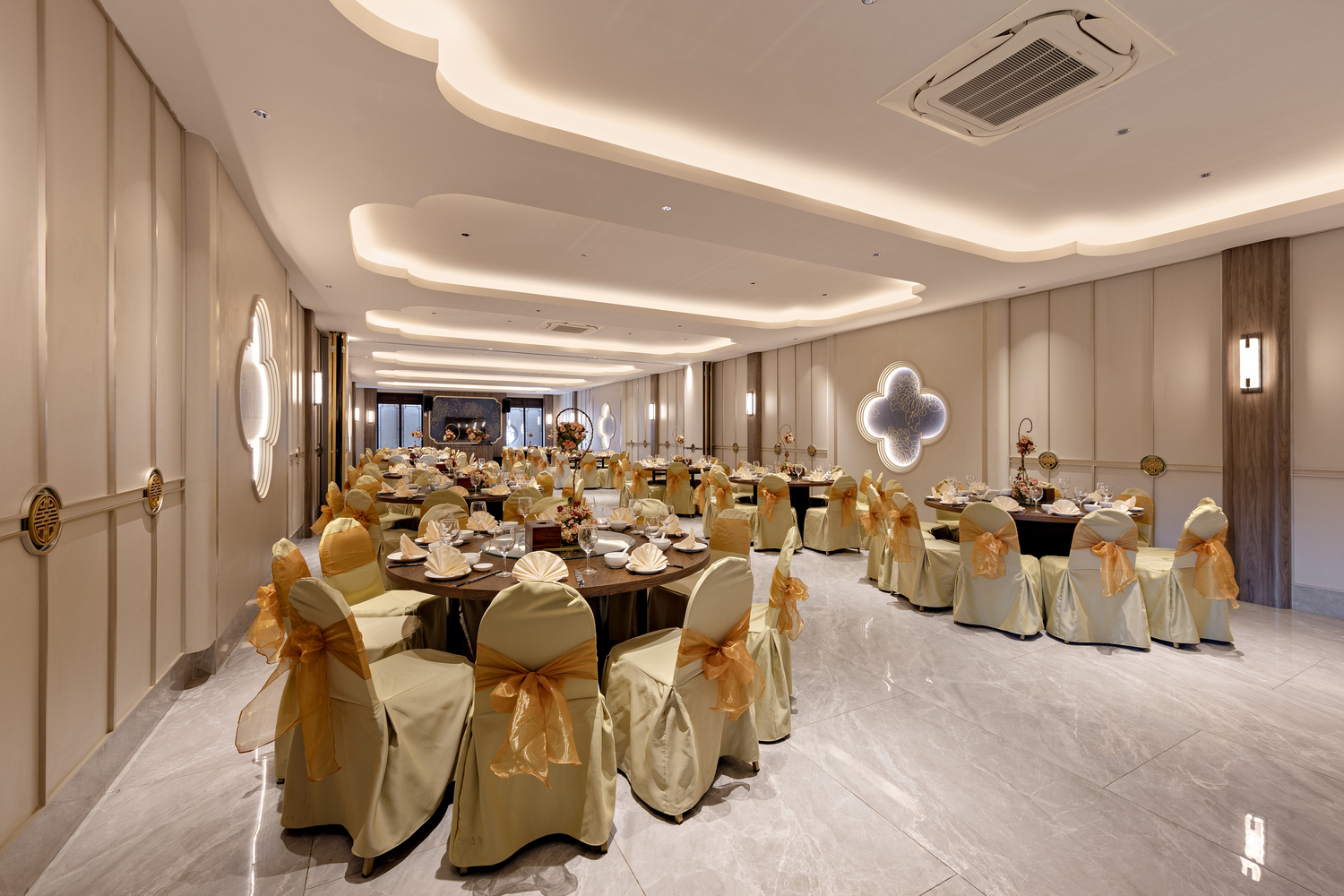 Angke VIP 5 & 6 ( 12 MEJA / 120 PAX )