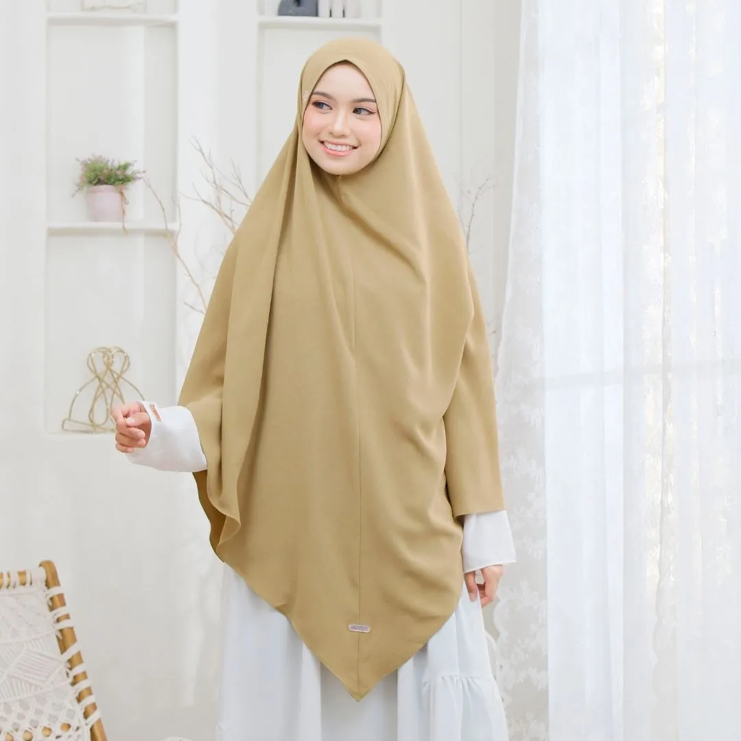 Khimar Zea