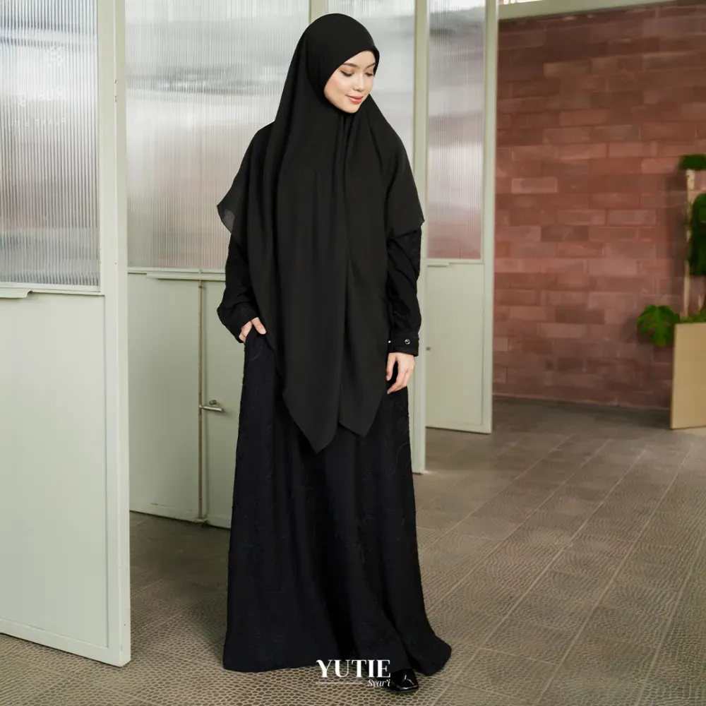 Zaida Dress Muslim Wanita yang Elegan dan Nyaman Dipakai