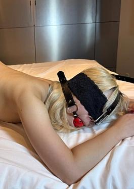 Fc2ppv FC2PPV-4673870 I trained a blonde gal and made it into a meat toilet number 2 I trained a blonde gal and made her into a meat toilet No. 2