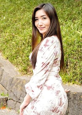 Pacopacomama PA-092025-100 The true feelings of a beautiful wife who always satisfies her husband's sexual desires orally. The true feelings of a beautiful married woman who always processes her husband's sexual desire with her mouth