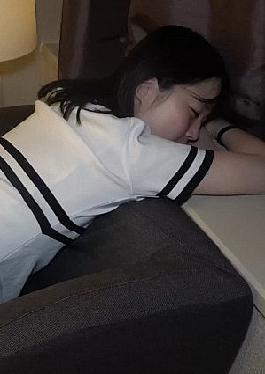 FC2PPV-4738261 Uncensored Drinking And Raw Creampie Sex With An Innocent, Pure And Neat Young Lady Who Moved To Tokyo From The Countryside!! Her Extremely Sensitive Face Will Make You Hard!!