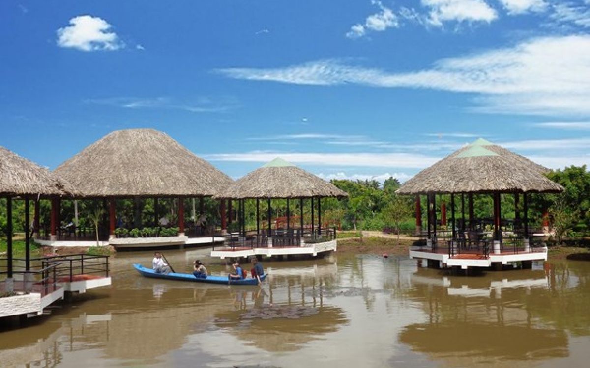Dragon Island (Cù lao Long Trị)
