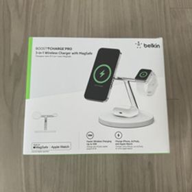 Belkin 3 in 1 MagSafe充電器/最大15W高速充電/ワイヤレス充電器/ホワイト/MagSafe公式認証/iPhone/Apple Watch/AirPods/WIZ009dqWH/0