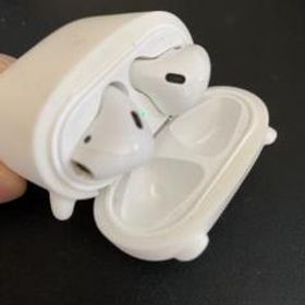 AirPods（第2世代） ケース付き