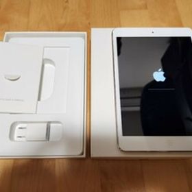 送料無料 中古 動作OK Apple iPad mini wi-fi 16GB ホワイト FD531J/A / 第1世代 / 初代