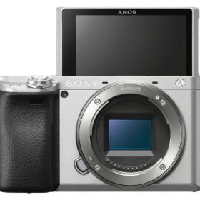 【ポイント10倍】 SONY デジタル一眼カメラ α6400 ILCE-6400 ボディ [シルバー] [タイプ：ミラーレス 画素数：2500万画素(総画素)/2420万画素(有効画素) 撮像素子：APS-C/23.5mm×15.6mm/CMOS 重量：359g] 【P10倍】