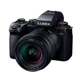 デジタルカメラ パナソニック LUMIX 新開発フルサイズセンサー 新世代ヴィーナスエンジン搭載 K(ブラック) デジタル一眼カメラ／レンズキット DC-S5M2K