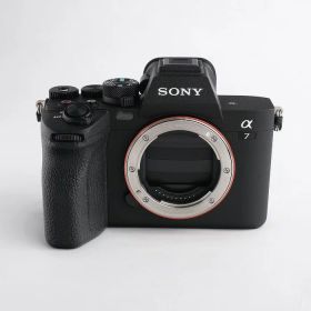 【中古】 (ソニー) SONY α7 IV (ILCE-7M4) ボディ【中古カメラ デジタル一眼】 ランク：B