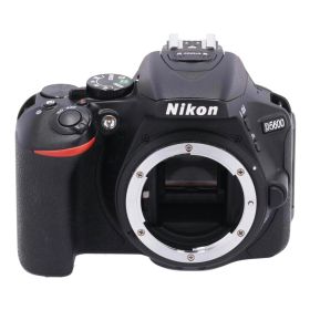 Nikon ニコン/デジタル一眼/D5600 ボディ/2180295/Bランク/05【中古】