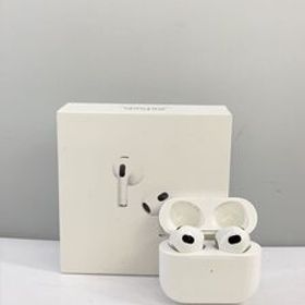 Apple◆イヤホン AirPods 第3世代 Lightning MPNY3J/A A2897/A2565/A2564