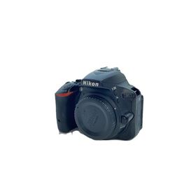 Nikon◆デジタル一眼カメラ D5500 18-55 VR II レンズキット [ブラック]