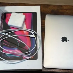 Apple MacBook Pro M2 2022 新品¥89,990 中古¥69,980 | 新品・中古の