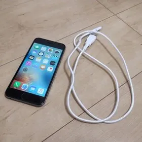 iPhone 6 Space Gray 16 GB Softbank 美品 充電コード付