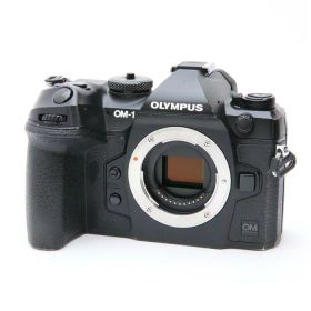 【中古】 《並品》 OM SYSTEM OM-1 ボディ 【センサー交換/液晶モニターユニットOKボタン再生ボタン部品交換/各部点検済】 [ デジタルカメラ ]