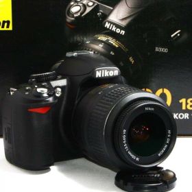 【中古】ニコン Nikon D3100 レンズキット ブラック 美品 一眼レフストラップ付き