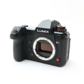 【中古】 《良品》 Panasonic LUMIX DC-S1H ボディ ブラック 【三角環取付基部ガタツキ補修調整/各部点検済】 [ デジタルカメラ ]