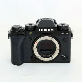 【中古】 (フジフイルム) FUJIFILM フジ X-T5-B ボデイ【中古カメラ デジタル一眼】 ランク：AB