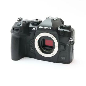 【中古】 《良品》 OM SYSTEM OM-1 ボディ 【トップカバー部組・再生ボタン部品交換/各部点検済】 [ デジタルカメラ ]