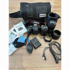 キヤノン(Canon)のCanon EOS KISS X8i ダブルズームキット バッテリー有(デジタル一眼)