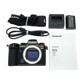 パナソニック(Panasonic)の☆☆Panasonic パナソニック LUMIX ルミックス S5 ボディ DC-S5-K ミラーレス一眼カメラ 取説・充電器付き(ミラーレス一眼)
