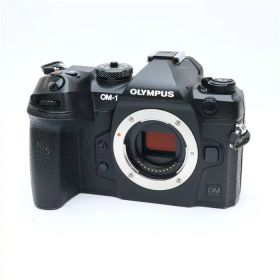 【中古】 《並品》 OM SYSTEM OM-1 ボディ [ デジタルカメラ ]