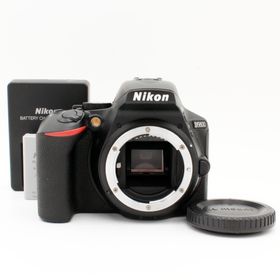 わずかシャッター数14347枚【新品級】Nikon D5600 ボディ#7208(デジタル一眼)
