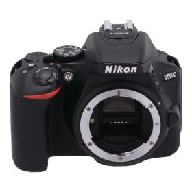 中古 デジタル一眼 ボディNikon ニコン D5600 ボディ 2033105コンディションランク【AB】（商品 No.67-0）