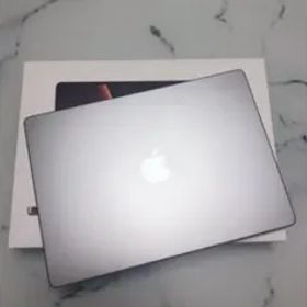 【美品】MacBookPro 14インチ 512GB 16GB M1Pro