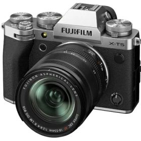 【中古】（新古品） 富士フイルム(FUJIFILM) ミラーレス一眼カメラ X-T5 レンズキット(XF18-55) シルバー F X-T5LK-1855-S