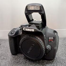 デジタル一眼カメラ EOS Kiss X7i Body CANON (1800万画素)