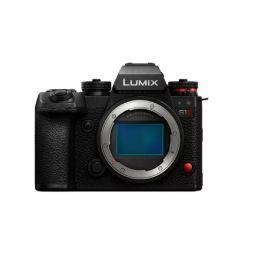 パナソニック デジタル一眼カメラ・レンズキット LUMIX S 24-105mm F4 MACRO O.I.S. DC-S1M2M [DCS1M2M]【RNH】