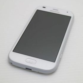 フジツウ(富士通)の新品同様 F-42A らくらくスマートフォン ホワイト M000(スマートフォン本体)