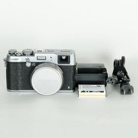 [良品｜シャッター数5,100回] FUJIFILM X100S シルバー / コンパクトデジタルカメラ