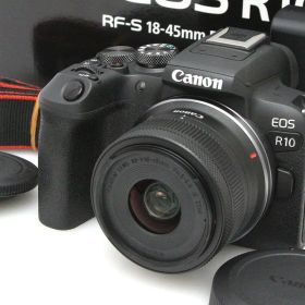 【中古】【美品】キヤノン EOS R10 RF-S18-45 IS STM レンズキット（センサー清掃済） CA01-P555-2S1 Canon RFマウント APS-C EVF 標準ズーム 手ブレ補正 レンズ付き セット 中古