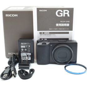 【中古】【1年保証】【良品】RICOH GR III