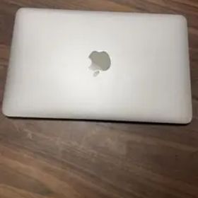 MacBook Air 11インチ シルバー 充電器付き ジャンク品