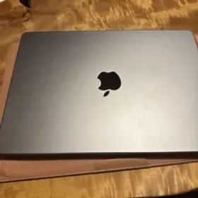 最終値引 スペースグレー MacBookM1max 箱付き 32G 512