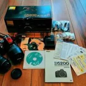 Nikon D5200 デジタル一眼レフカメラ レッド 18-55mm VR